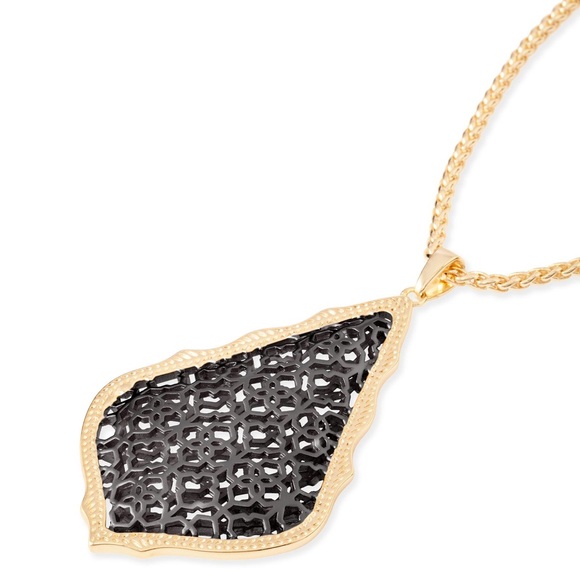 Kendra Scott Jewelry - 🦚Kendra Scott “Aiden” Necklace!